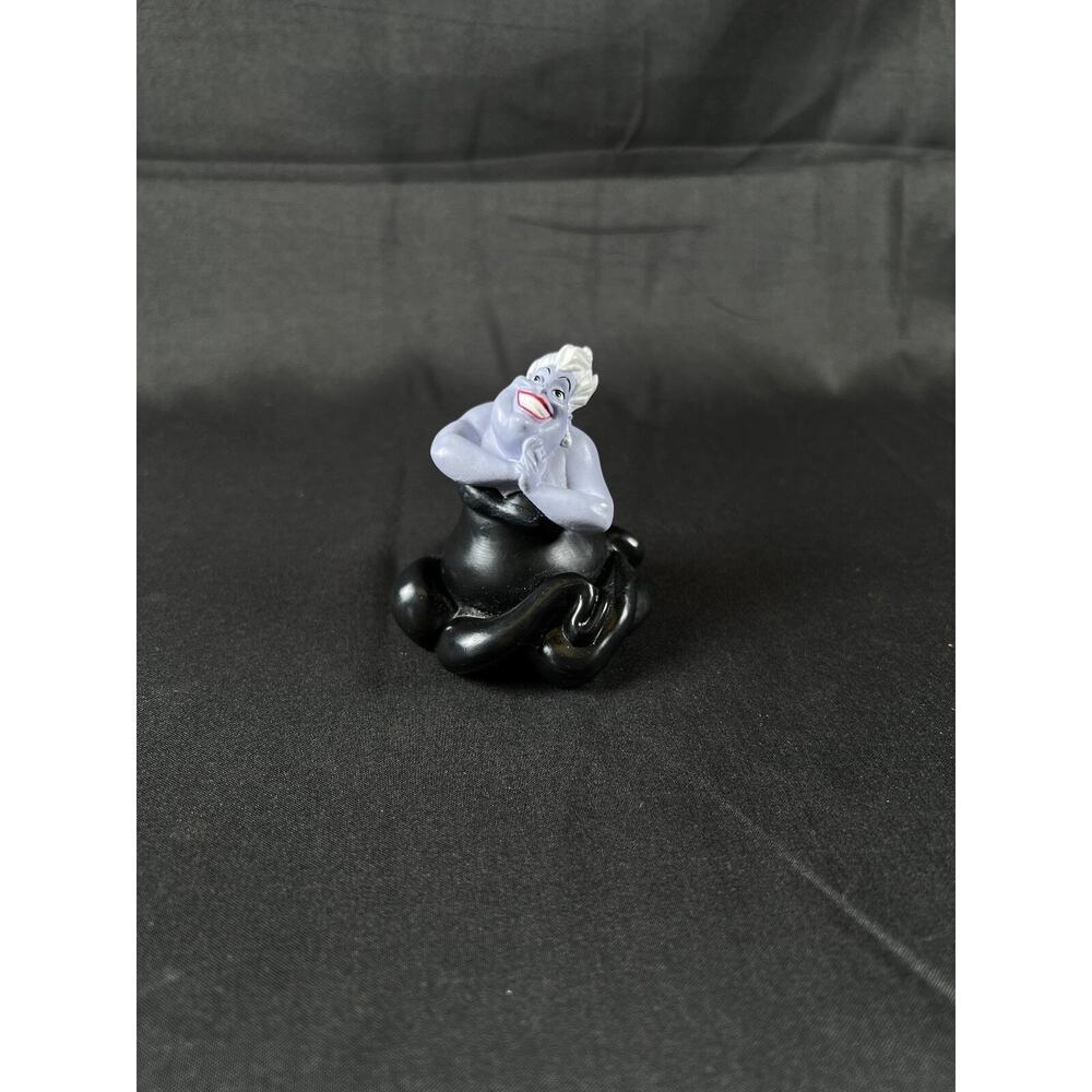 DISNEY URSULA SMILING LITTLE MERMAID PVC FIGURE CAKE TOPPER